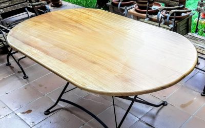 Mesa de madera de iroco